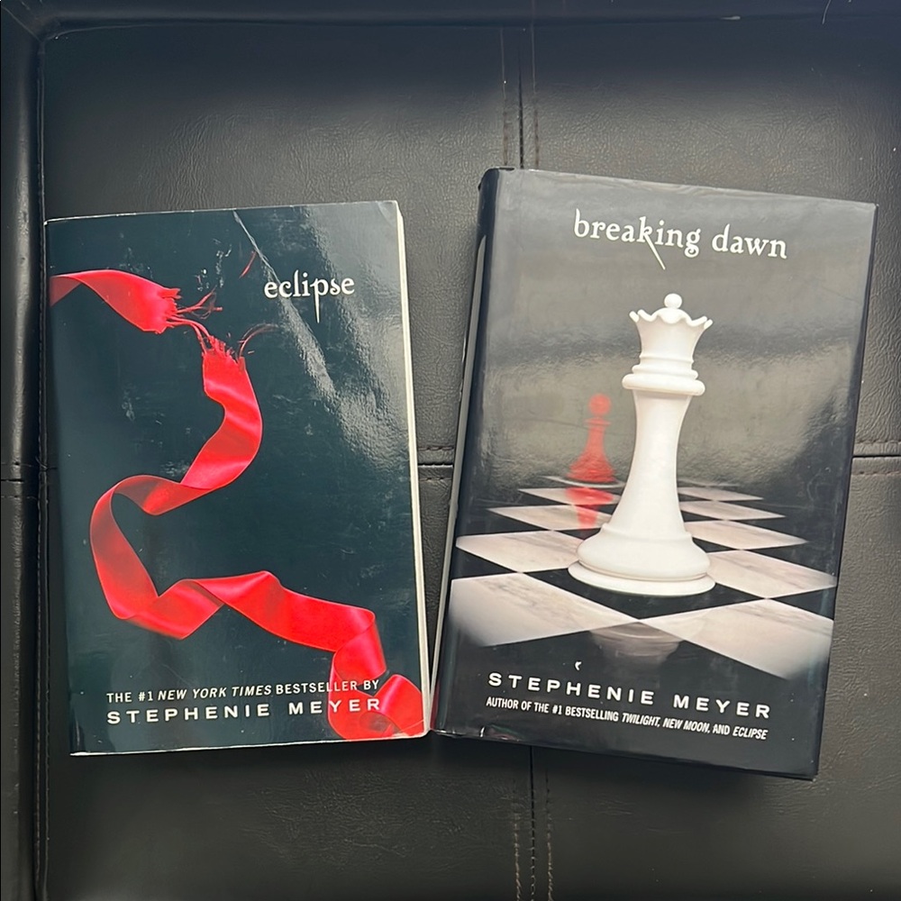 Eclipse and Breaking Dawn Books Bundle Twilight Saga by Stephenie Meyer